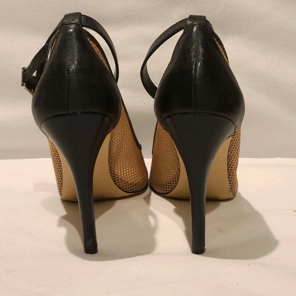 BCBG Heels 👠 - Picture 3 of 7